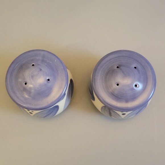 Pfaltzgraff Villa Flora Blue & White Leaf Salt & Pepper Shaker Set - Picture 3 of 6